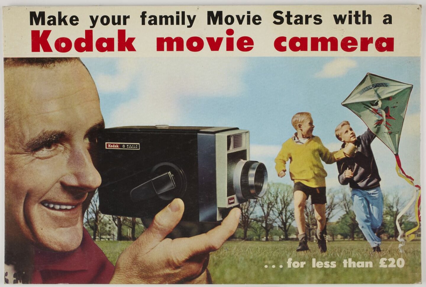 Kodak fotoğraf makinesi ile gülümsemek